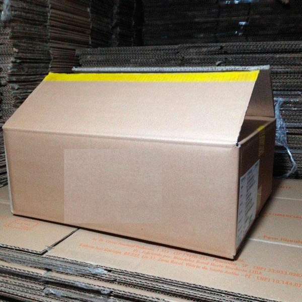 Caixa de papelão usada na mooca