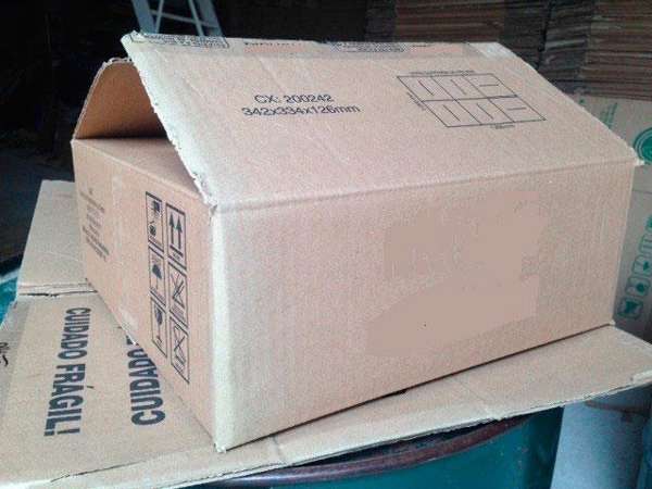 Venda de caixa de papelão usada